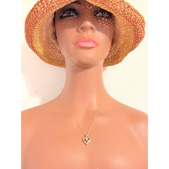 NWT 10K Gold Baguette Heart Necklace - Picture 7 of 7